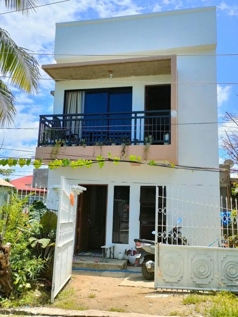 Two Storey modern house for rent/transient stay.