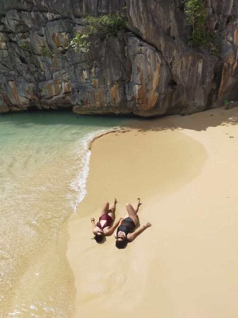 A Caramoan Beachfront Accommodation