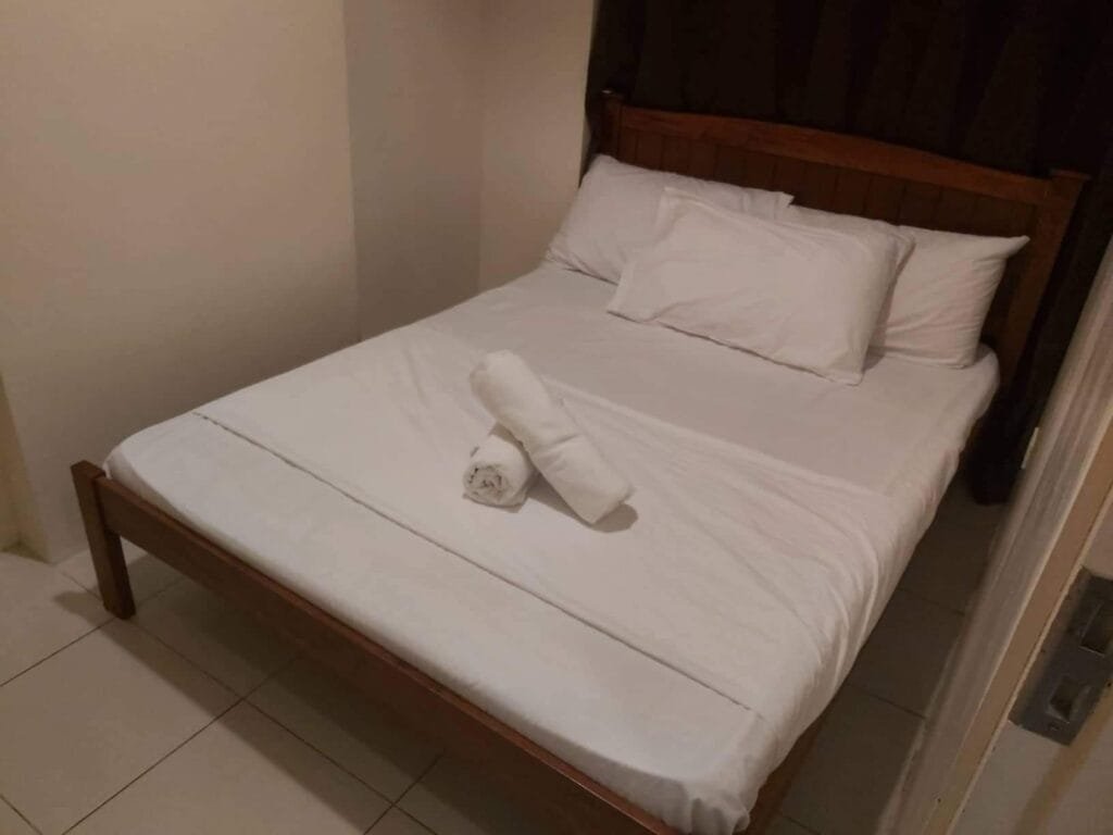 AFFORDABLE TAGAYTAY MONTELUCE 1 BEDROOM w/POOL