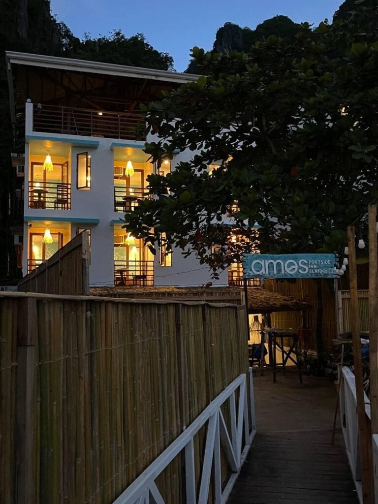 Amos Portside Inn