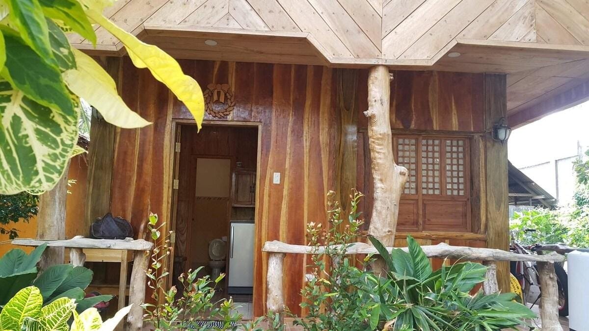 Bagalnga brown room