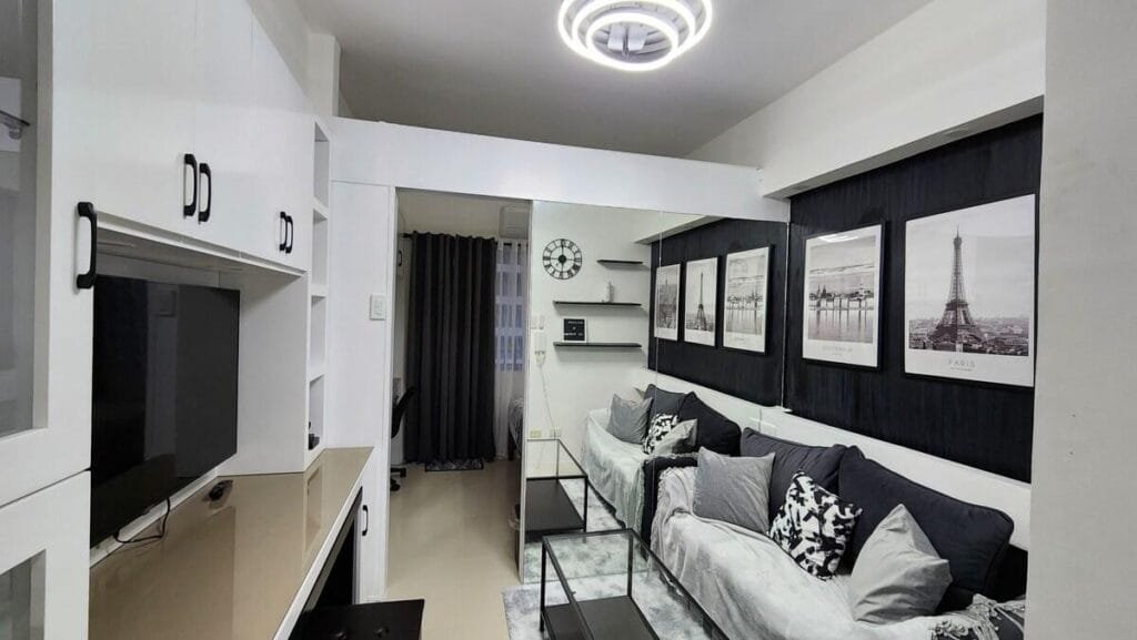 Casa Monocromo
