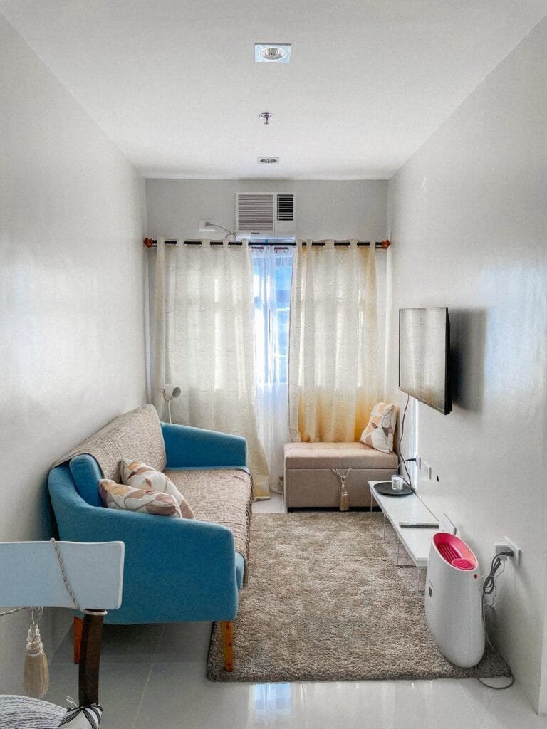 Cozy & Minimalist 1BR Condo w/ Pool & Gym
