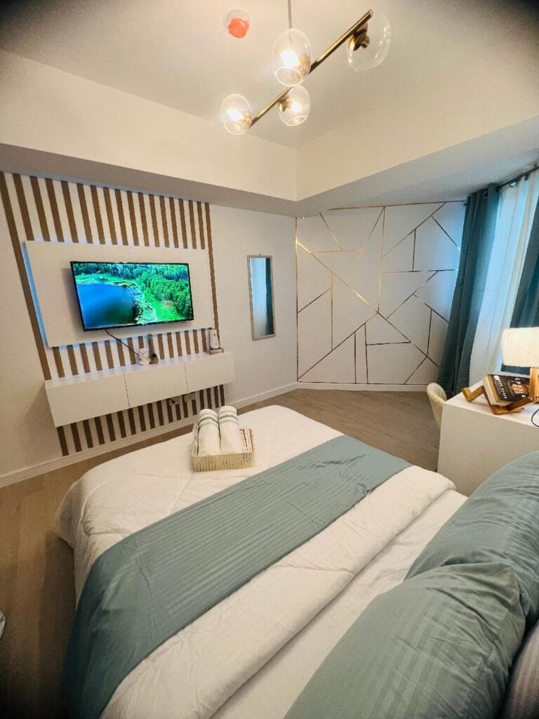 Cozy Lodgings in Azure North
