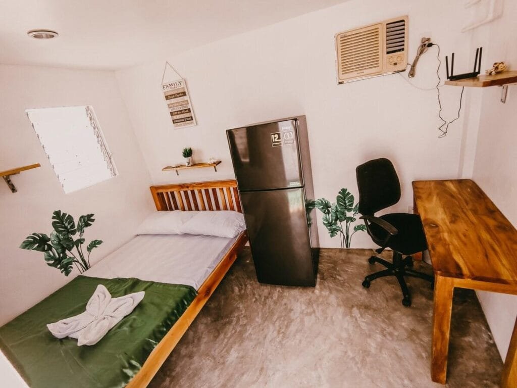 Cozy house on the beach