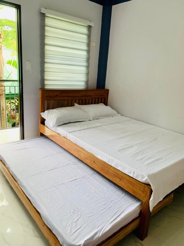 Cuarto ni Eunice Unit 1