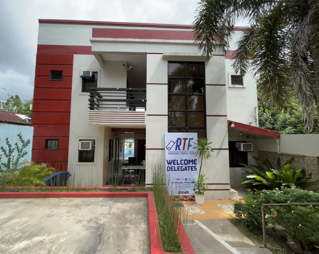Dineros Hometel