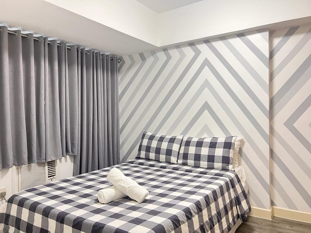 Fully furnished 2br with Wi-Fi near UP Diliman QC