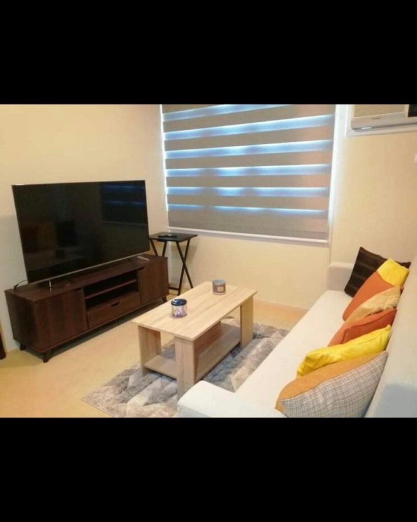 Jee Homes 1BR 1411