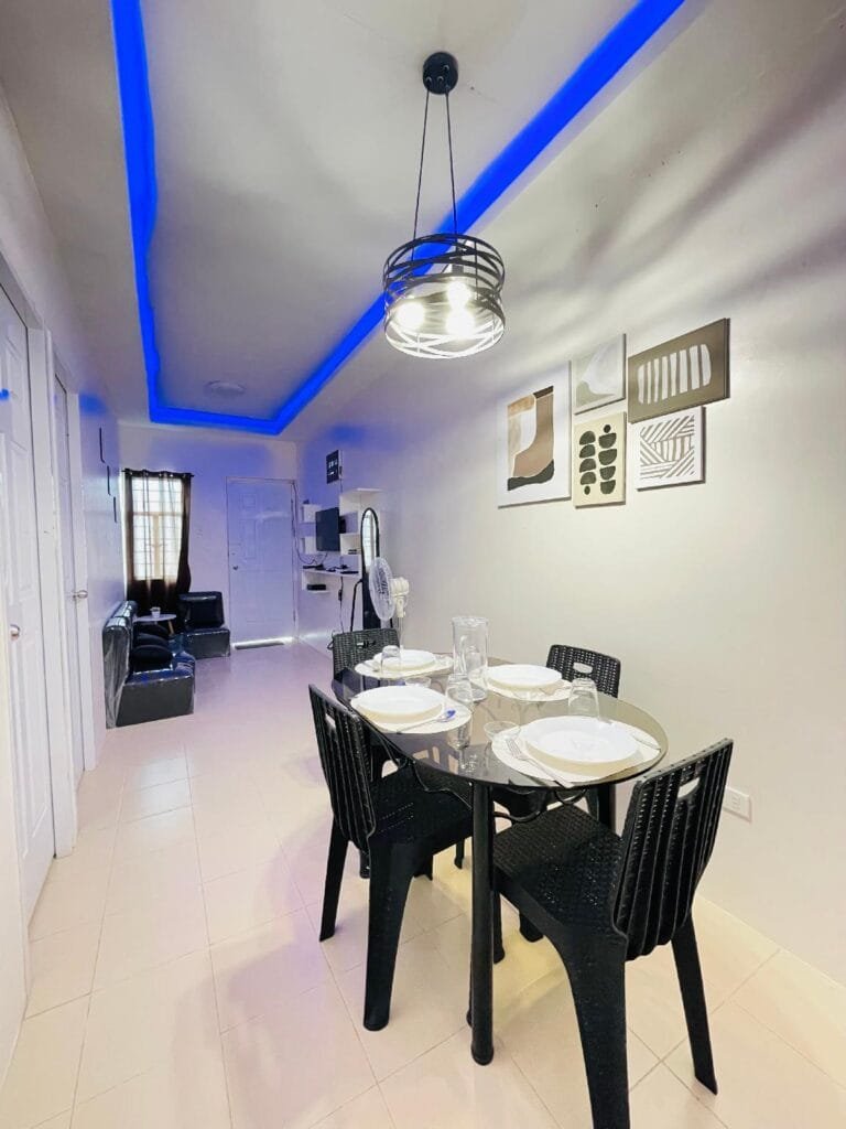 J?s Cozy 2 Bedroom Transient house, Lucena City