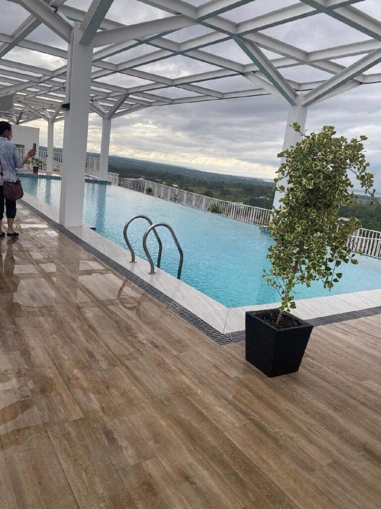 Lovely Condo with a Pool, Netflix and Gym