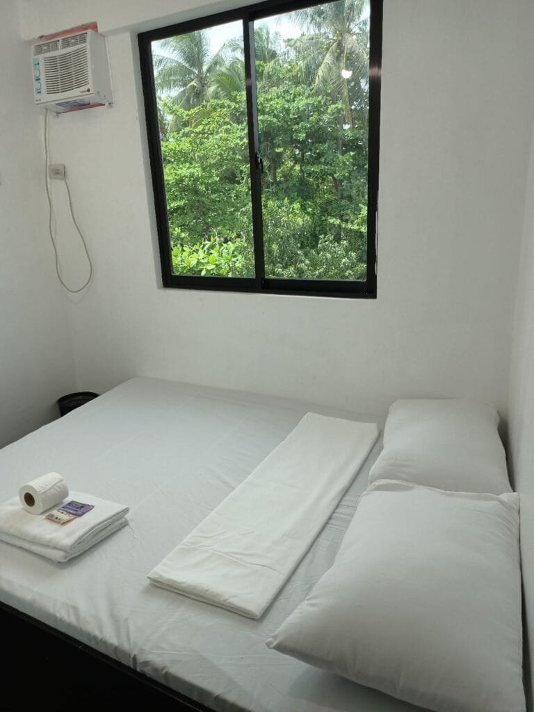 Ludy's 2 Pension House- Gateway to Gigantes Island