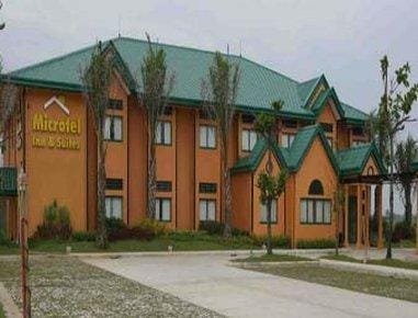 Microtel by Wyndham Cabanatuan