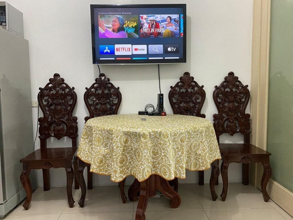 Miguel?s Place with Balcony Netflix/wifi/