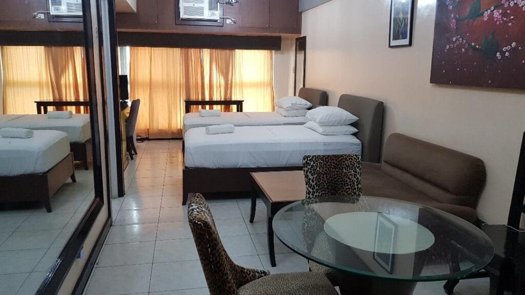Nice Condominium in Civic Place Alabang
