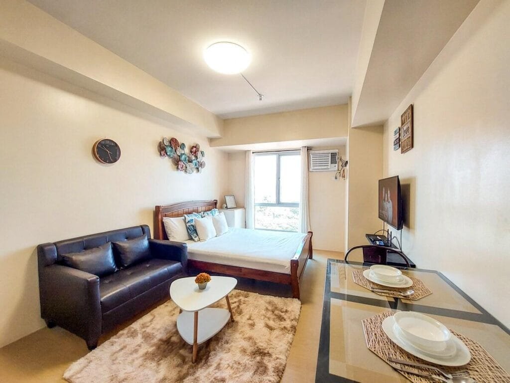 Queen Size Bed at the ??Heart of the City
