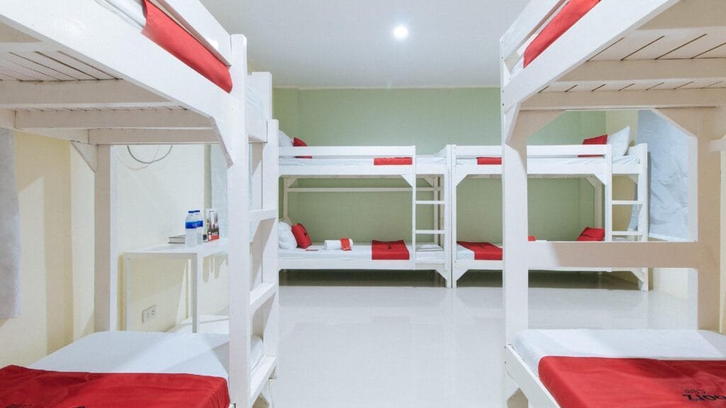 RedDoorz Hostel @ Beaufront Transient Place Ilocos Sur