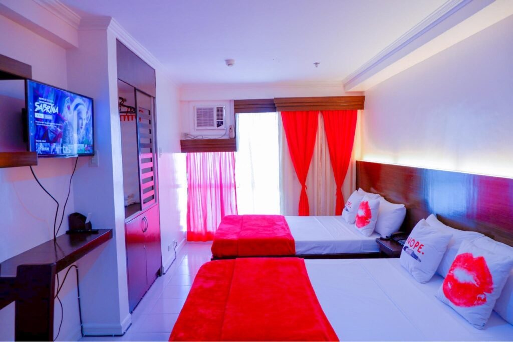 Rouge Suite - Balcony + Taal View + Wifi+ Netflix