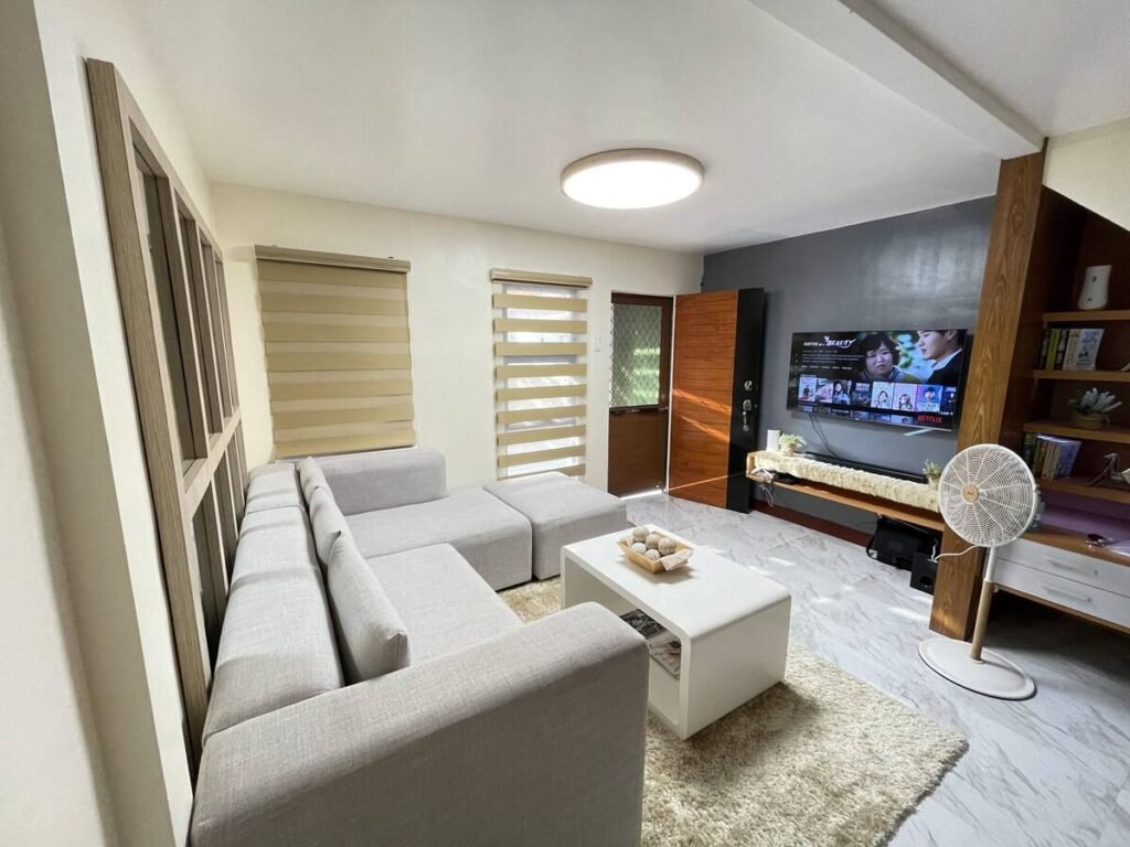 Stylish and Comfy Home Near Naga City Centro