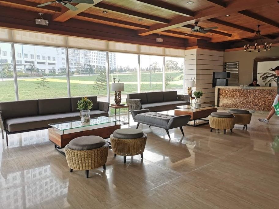 Tagaytay Cool Suites
