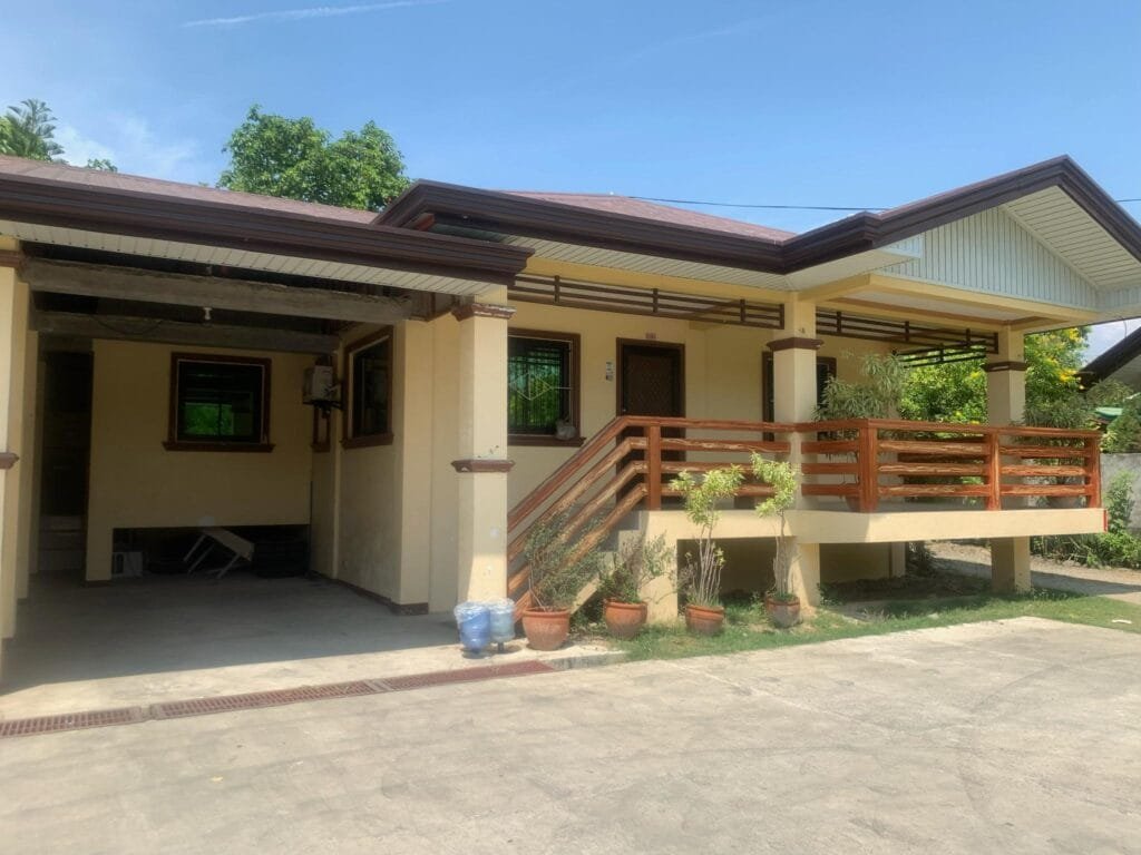 Three Bedrooms fully airconditioned :10pax