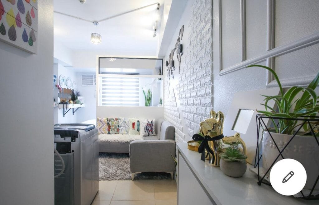 Tina?s pad @Serin West