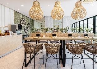 Hotel M˜laga Alameda Centro Affiliated by Meli˜, M˜laga, Spain