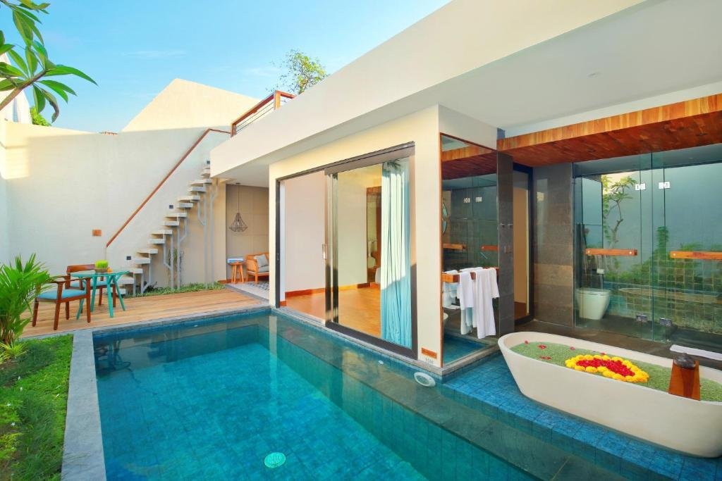 Ariana 1 BR Villa W/Private Pool & Bathtub