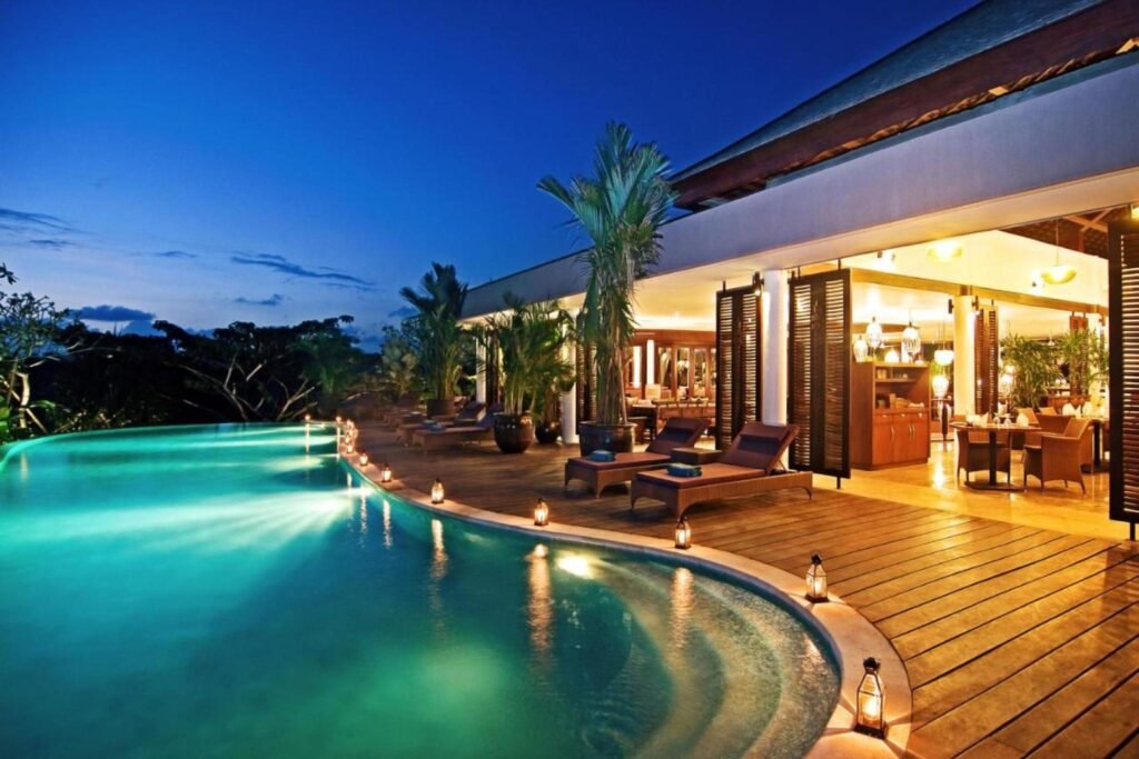 Aris 4 BR Private Pool Villa JU27A