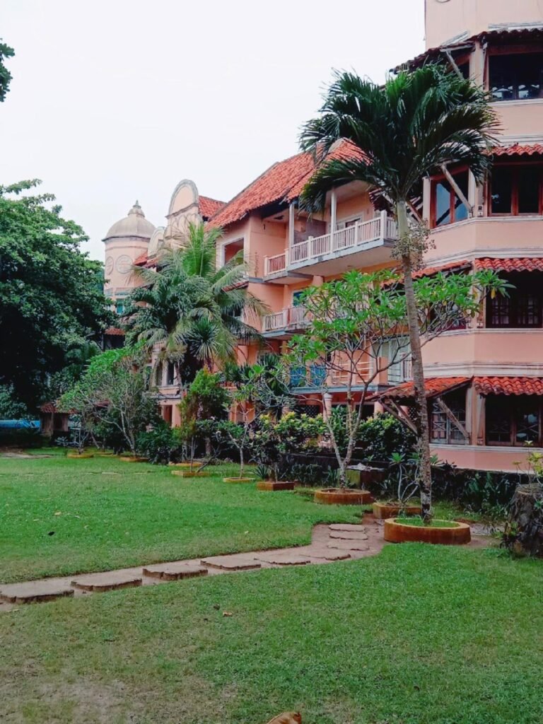 Beach front 3BR apartment Carita - Anyer