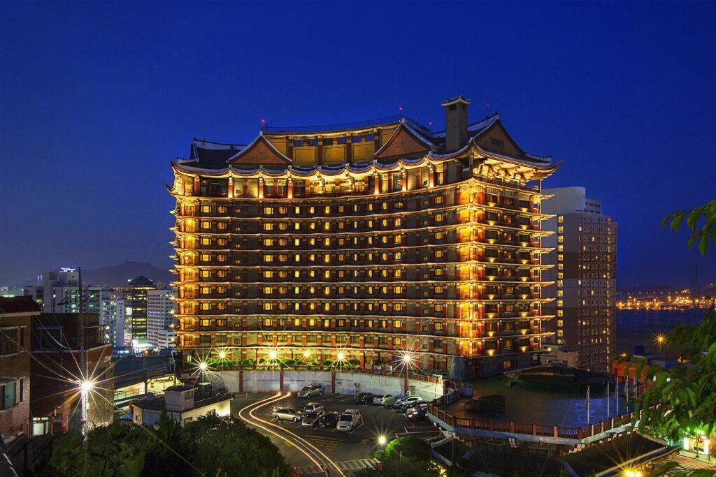 Commodore Hotel