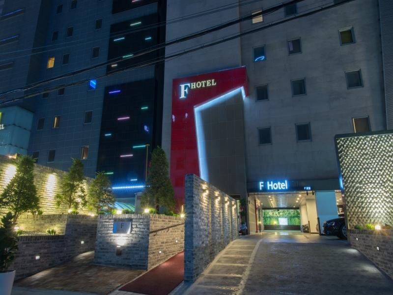 F Hotel Yeongdeungpo