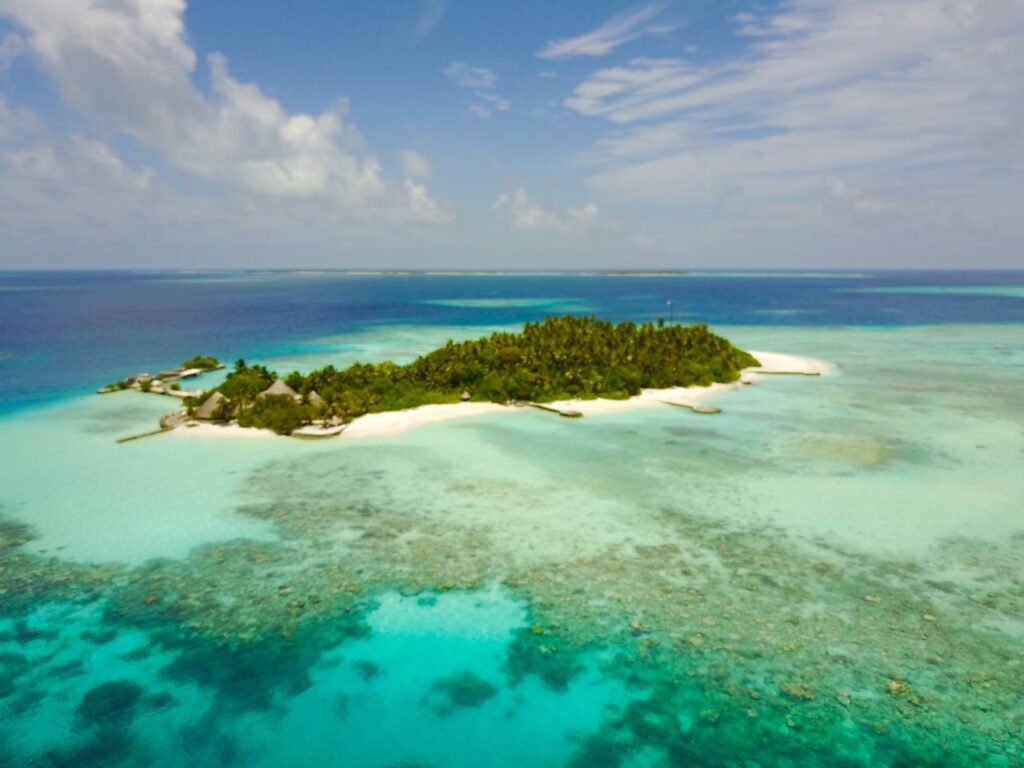 Makunudu Island Resort
