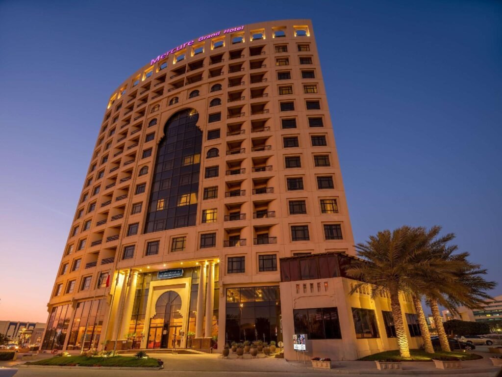 Mercure Grand Hotel Seef Hotel