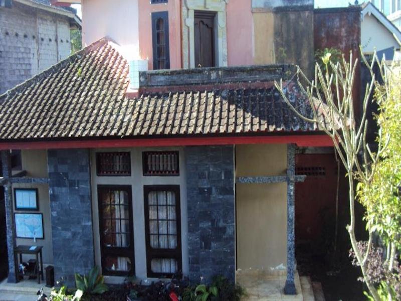 Puri Agung Inn