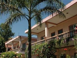 Rhino Lodge & Hotel
