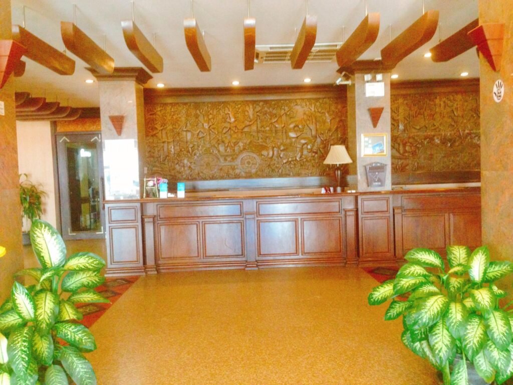 Seng Tawan Riverside Hotel