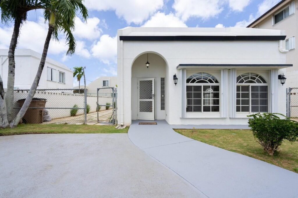 Tamuning Family Residence - Coral