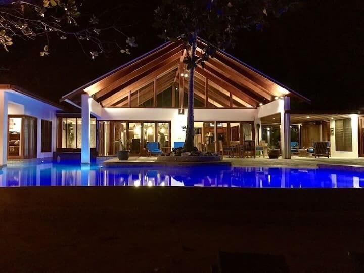 The Jewel of The Coral Coast, Villa La Jolla