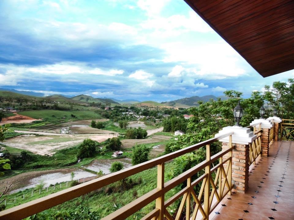 Vansana Plain of Jars Hotel
