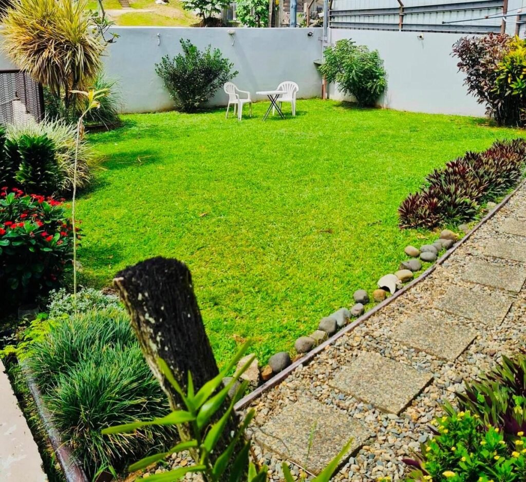 Cosy 2-bedroom Unit with Pool, Wi-Fi.