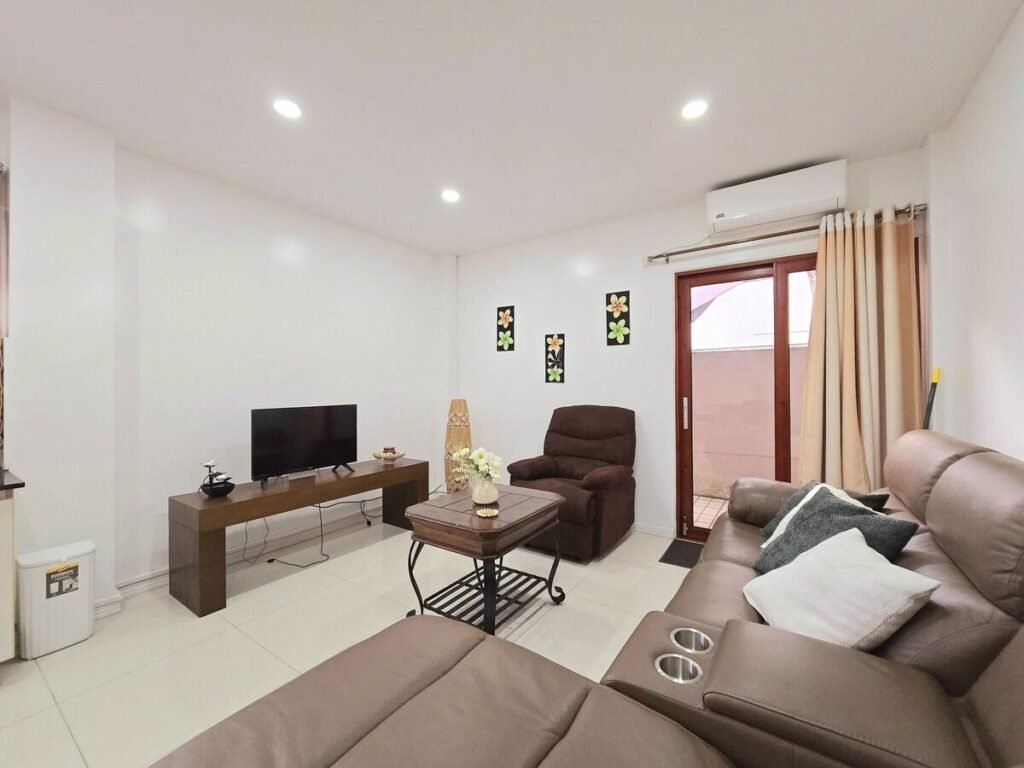Queen Suite in Suva City Centre.
