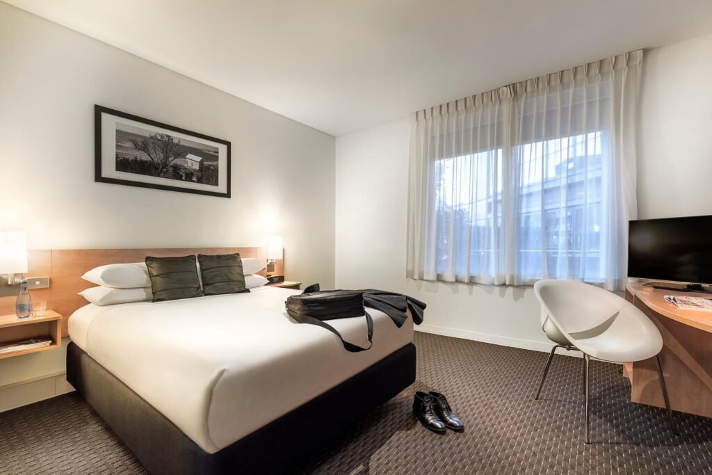 ibis Melbourne Hotel and Apartments