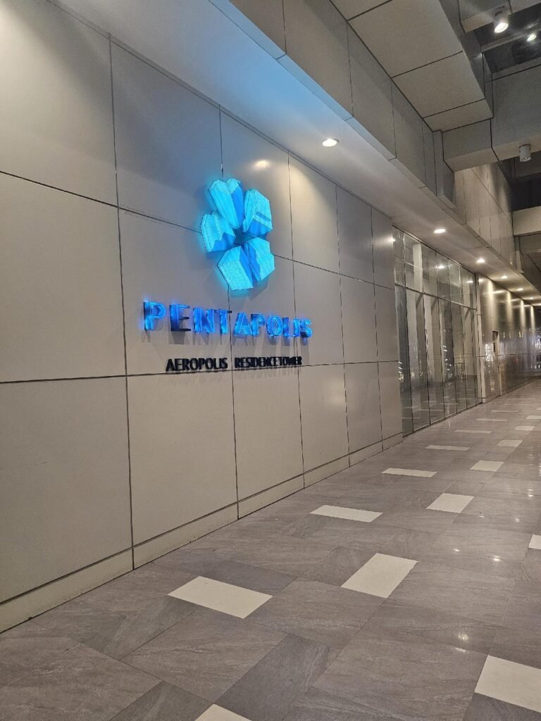 AEROPOLIS PENTAPOLIS APARTEMEN tipe studio room