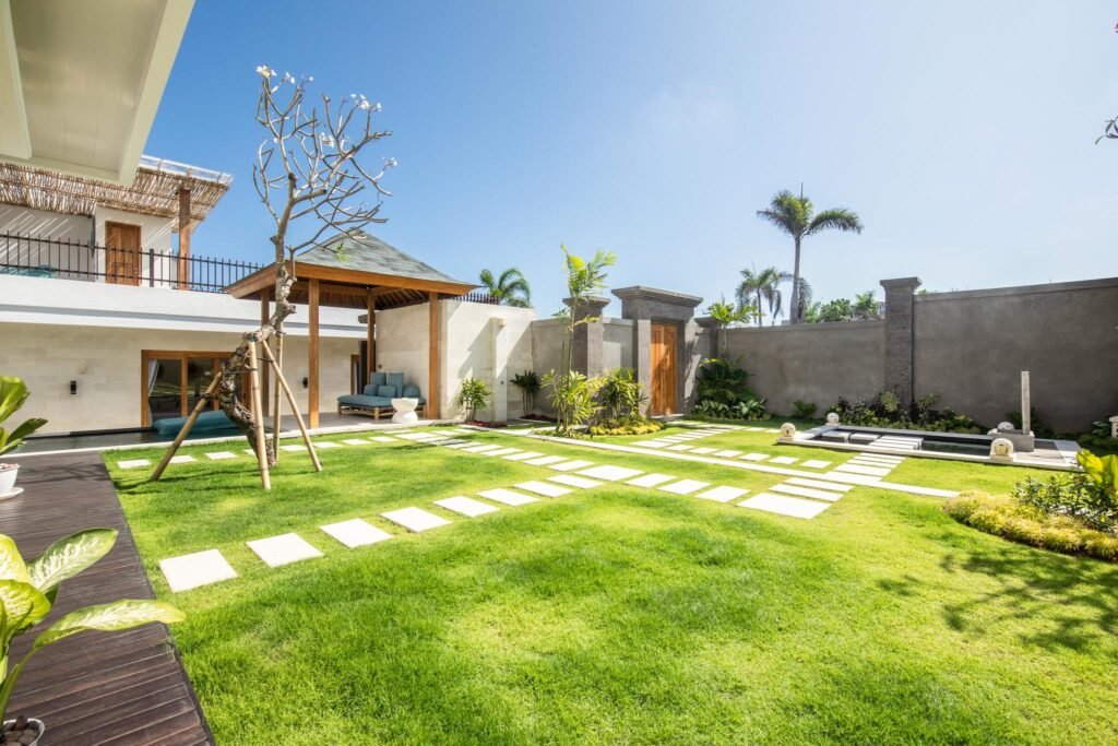 Breeze Opulent 6 BR in with Ocean View, 5 mins to Savaya