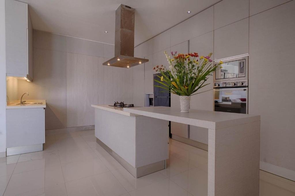 Canggu White Exotic 3 BR Private Pool (B)