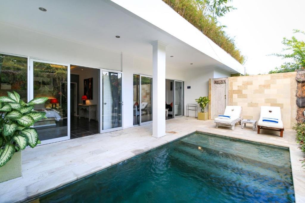 Executive 3BR Private Pool Villa near Sanur Beach