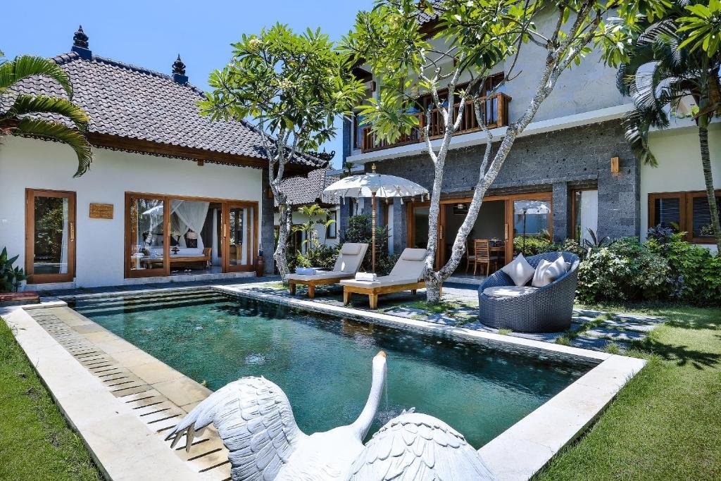 FLASH SALE November 2BDR 2-Min to Keramas Beach