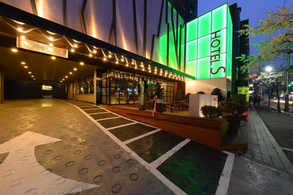 Lifestyle S HOTEL