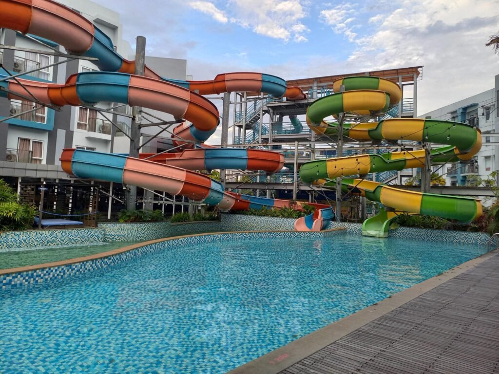 PENTAPOLIS WONGKITO - AQUA BOOM Water Park